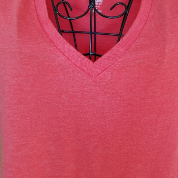 Top - Picture 2 of 4